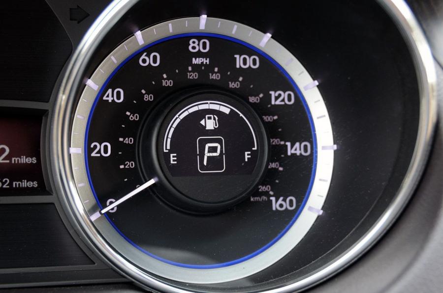  Hyundai Sonata 2011 года  (US) (фото 36 из 85)